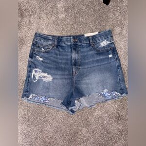 American Eagle Next Level Stretch Distressed Denim Women's Shorts NWT